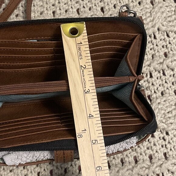 THE SAK Black Leather Zip Around Wallet Clutch‎ Crossbody - Picture 13 of 16